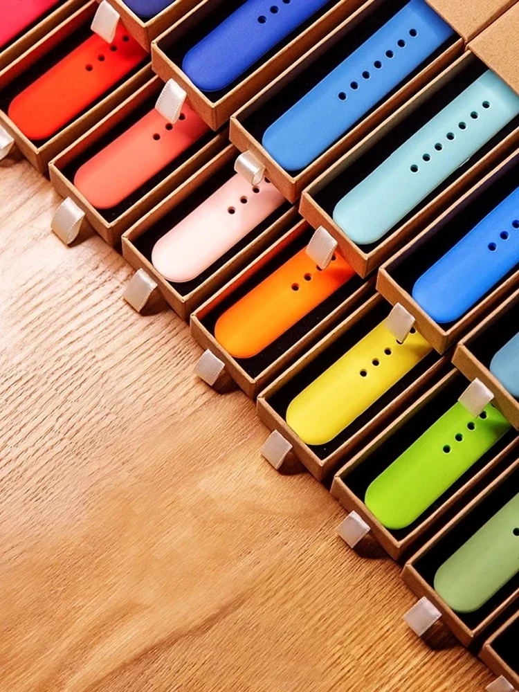 Silicone Strap For Apple Watch band 44mm 42mm 45mm 40mm 41mm watchband Correa bracelet iWatch Series 9 8 7 6 5 SE Ultra 2 49mm