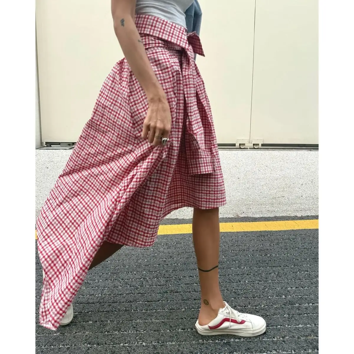 Two-color Design Diagonal Lace-up Skirt with Elastic Waist