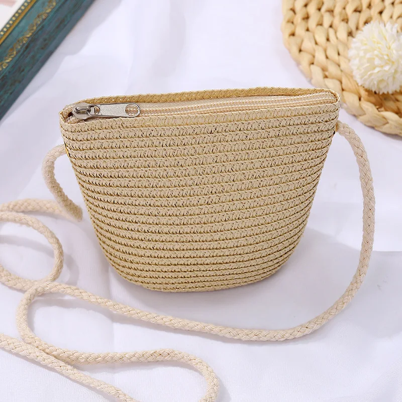 Summer Children Straw Beach Bag for Girls Fashion Handmade Woven Shoulder Bag Bohemian Casual Bags Messenger Bag Kids Coin Purse