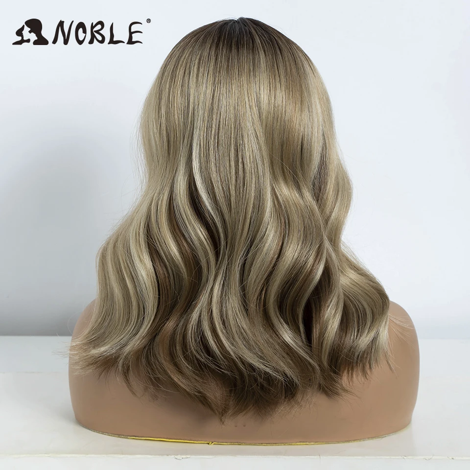 Edle synthetische Lace-Front-Perücke, Body-Wave-Perücke, 14 Zoll, mit Mittelscheitel, Lace-Perücken für Damen, Lace-Front-Perücke, Ombré-Blond, goldene Perücke. – Detail 5