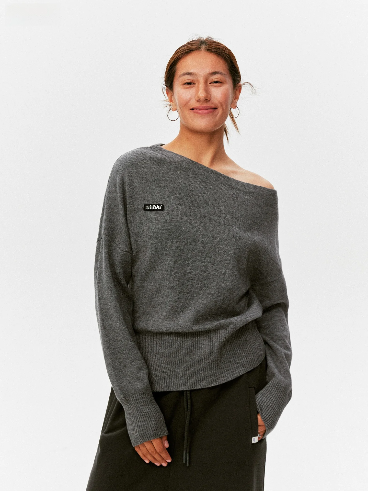 

Soft Knitted Sweater Side Slit Casual Loose Fit Women's Long Sve Knitwear A Brand Aosphere Feeling Slanted oulder