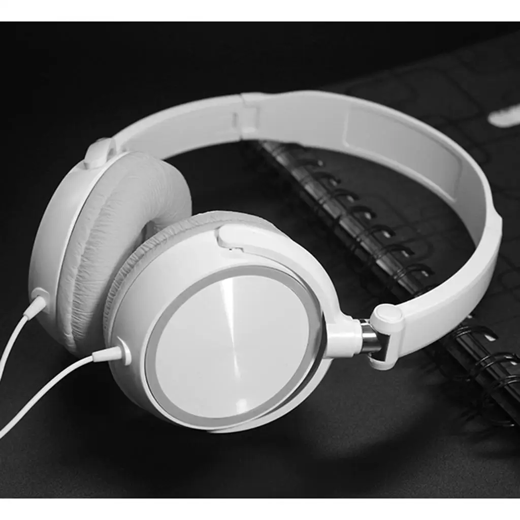Foldable on Ear Wired Headphones Deep Bass Stereo Headset with Microphone and 3.5mm Plug for Phone Laptop Gaming