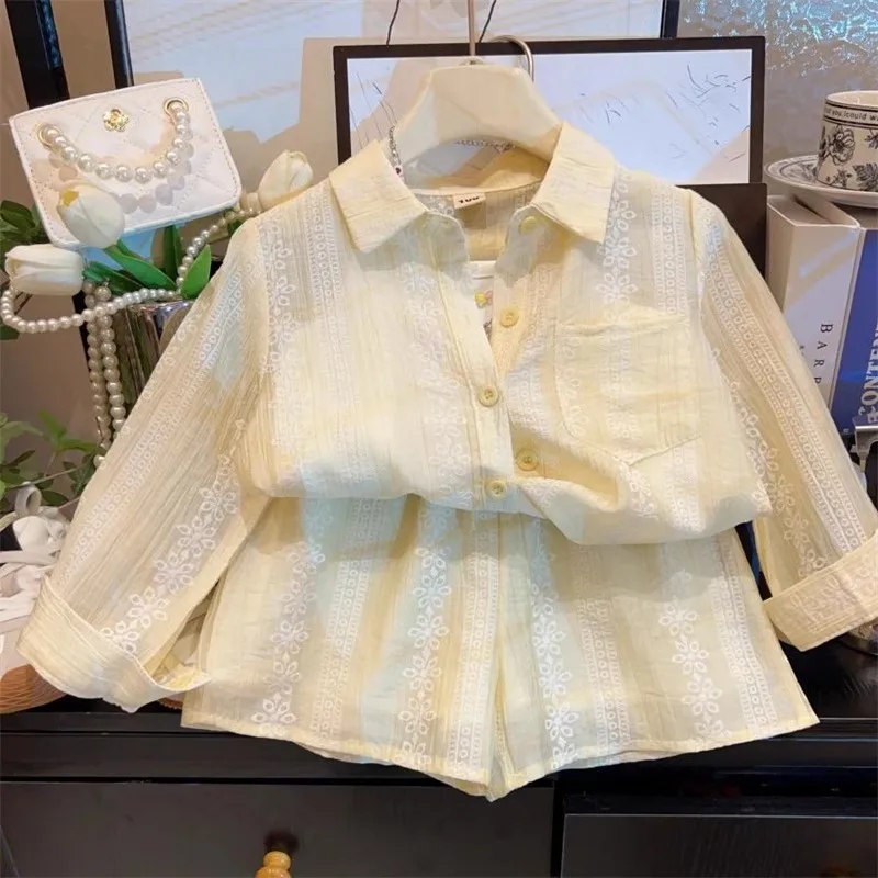 

TOY-Girls' Summer Suit2025New Stylish and Fashionable Casual Vest Shirt and Shorts Three-Piece Set for Children and Babies