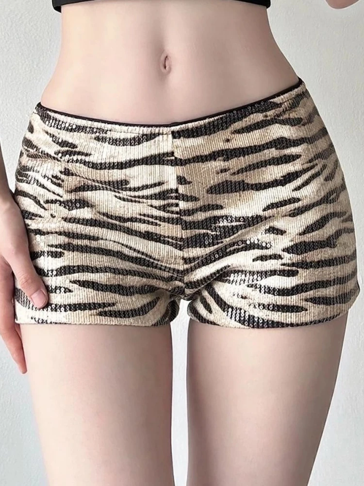 Shorts Summer New Vintage Leopard Print Sequins Low Waist Women Slim Fit Slimming Designer Sexy Girl Elegant Spicy Pants