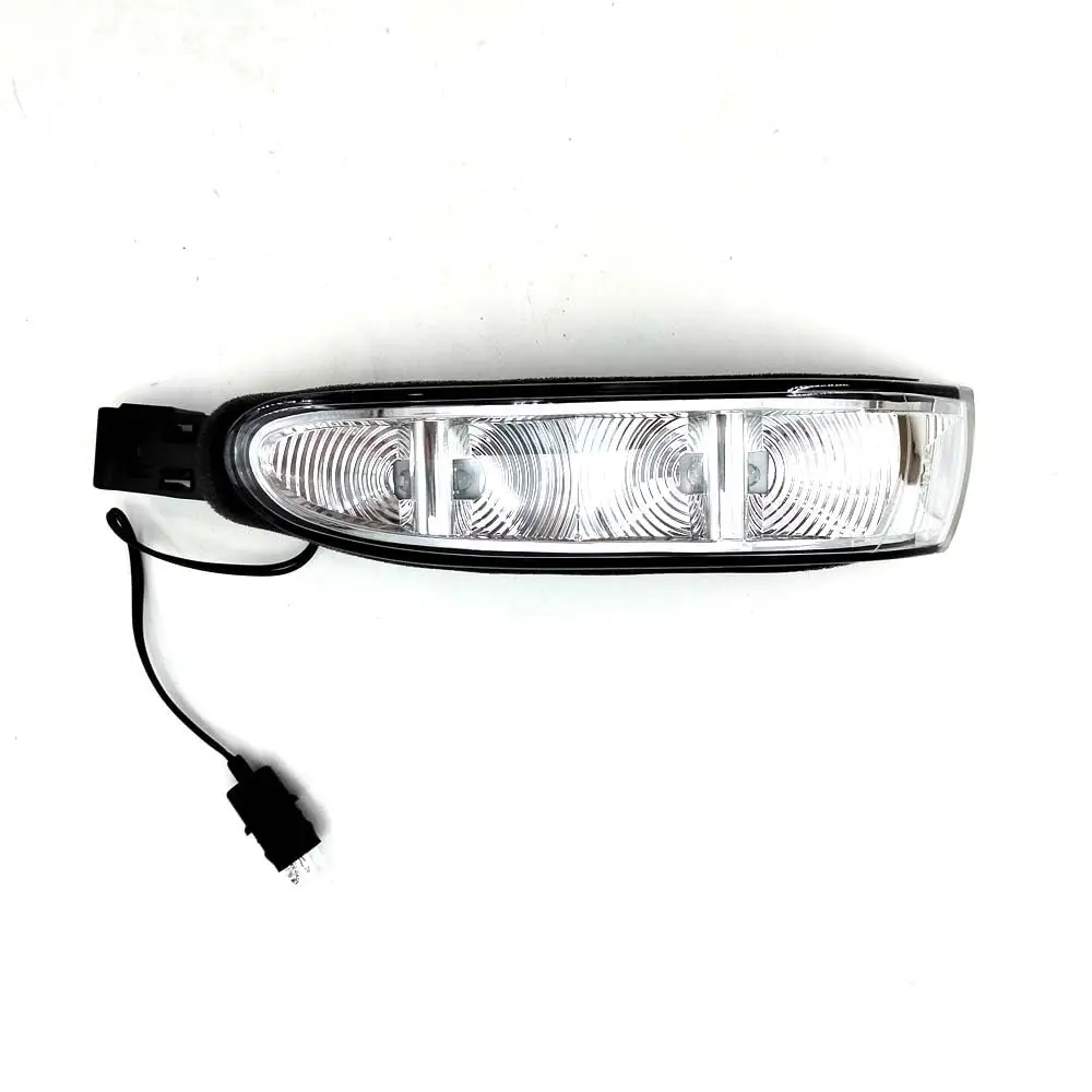 

1Pc Right Side Door Mirror Turn Signal Light For GL320 ML320 1648200621