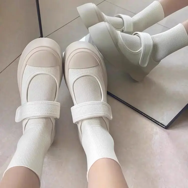 Małe Białe Buty Casualowe Damskie Trampki Okrągłe Palce Espadryle Dla Kobiet Chodaki Platforma Modis Summer Retro Creepers 2024 New Sol