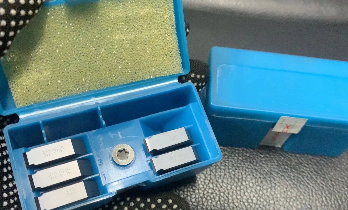 Режущие лезвия из твердого сплава 3E0.75ISOTM2 VBX