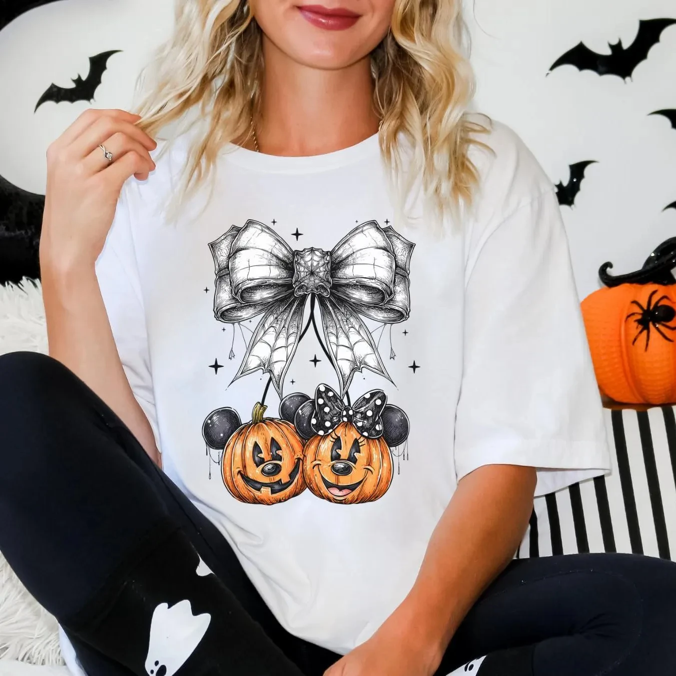 2026 new Round-neck T-shirt Halloween playful bow tie pumpkin spider web bow tie autumn women's casual T-shirt