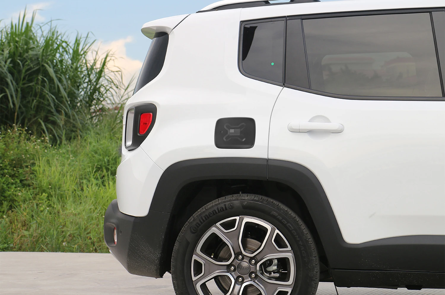 Car Tank Cover for Jeep Renegade 2016 2017 2018 2019 2020 2021 2022 Gas Fuel Tank Cap  Aluminum Alloy Exterior Accessories