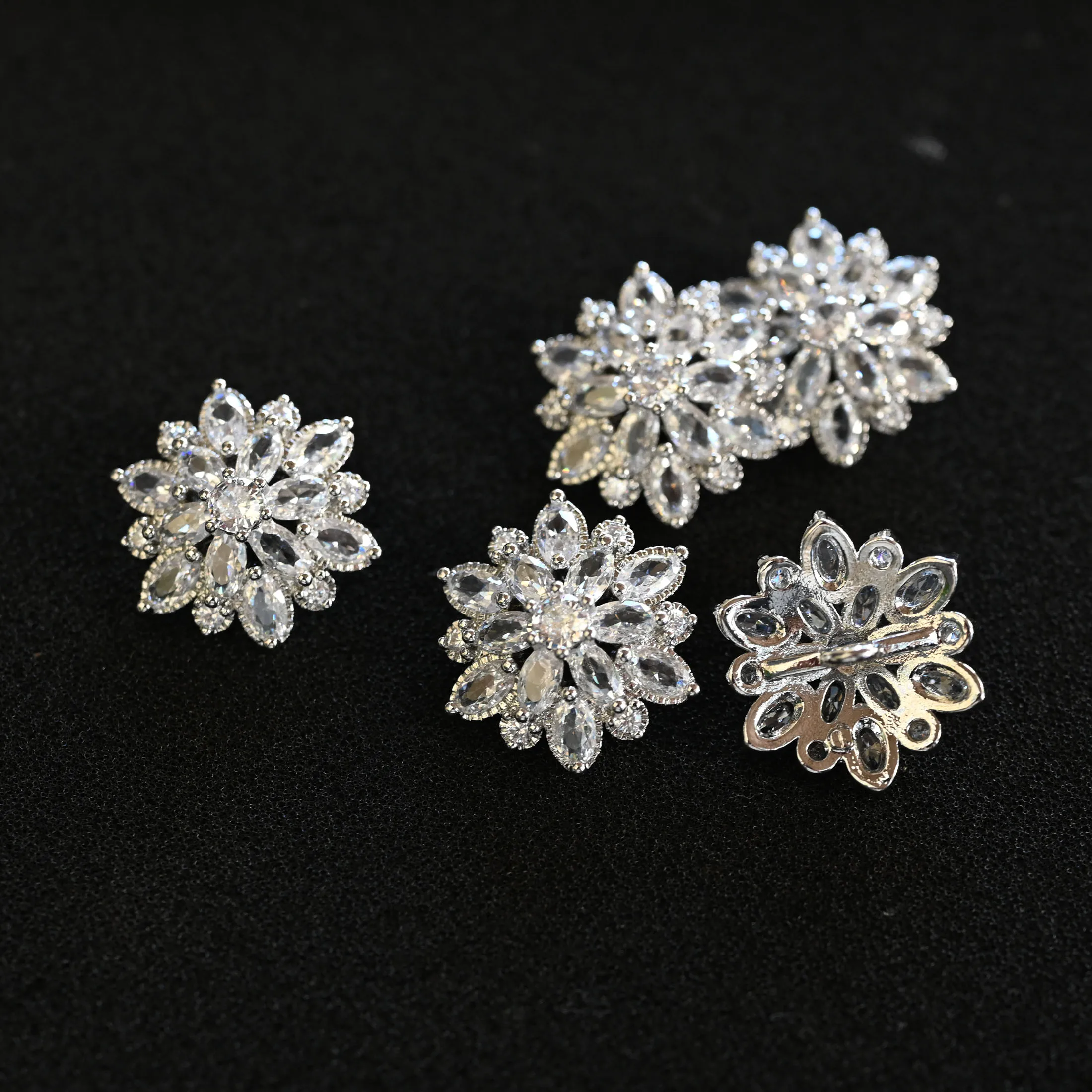 

5 шт./лот, пуговицы «сделай сам» с кристаллами и фианитами для пальто, декоративные пуговицы с фианитами для шитья, кашемировый вязаный карди...