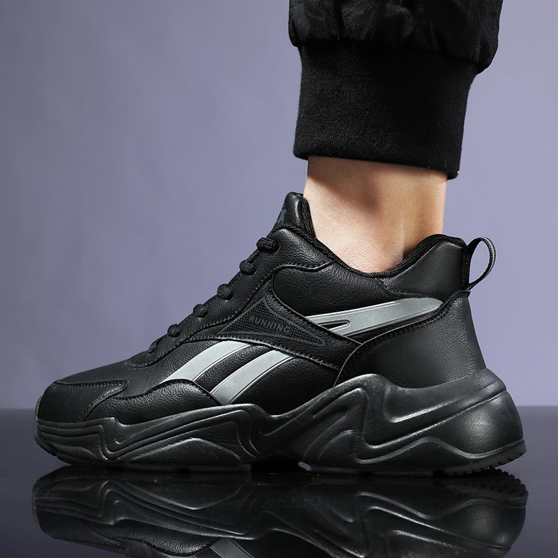 حذاء رجالي ربيعي جديد غير رسمي متعدد الاستخدامات للشباب خفيف الوزن رياضي للجري ممتص للصدمات منسوج شبكي يسمح بمرور الهواء للأب