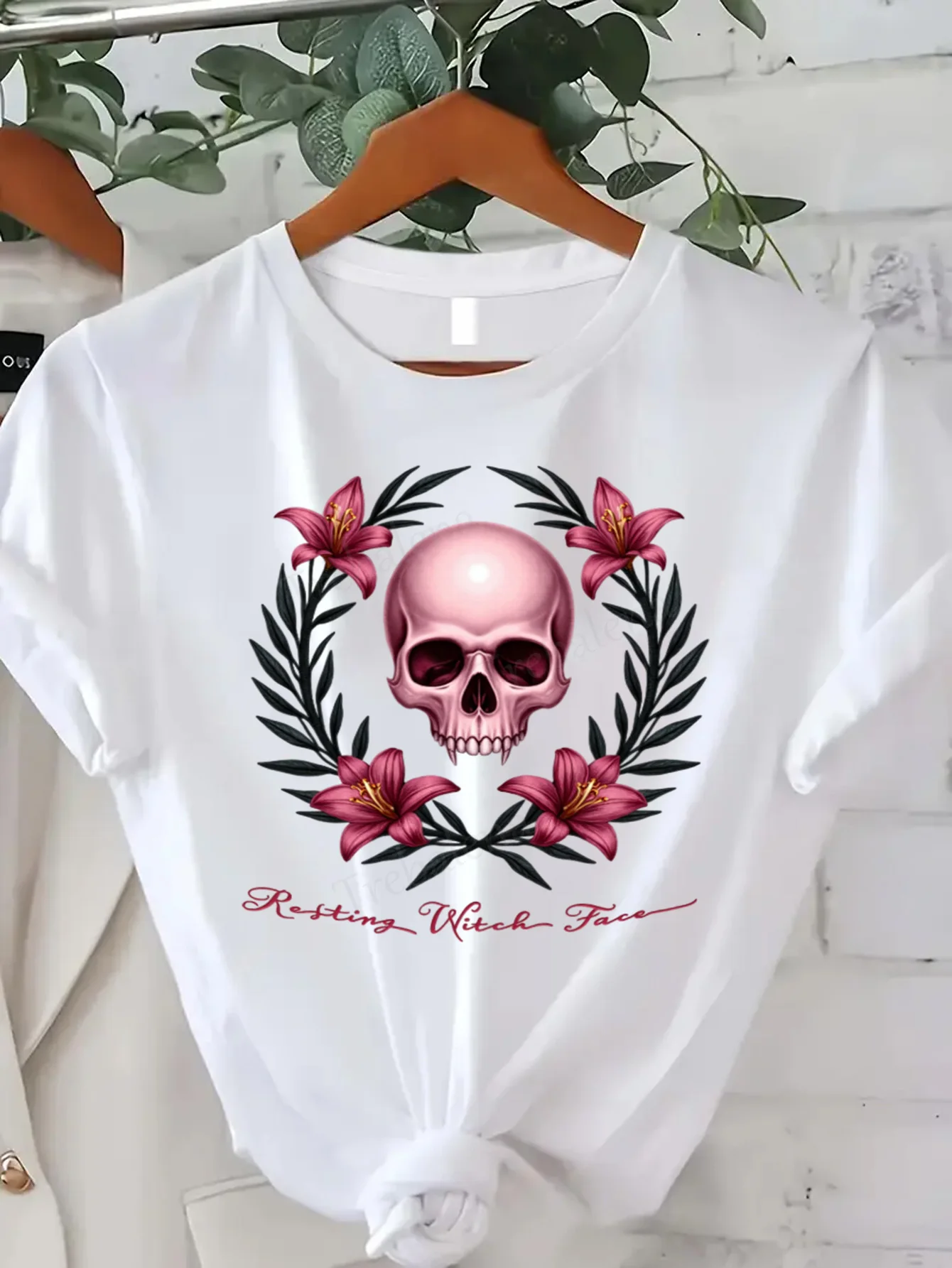 

Round Neck T-shirt Pink Skull Floral Witch T-Shirt Women's Plus Size Halloween Fashion Short Sleeve Tee Fashion Casual Top