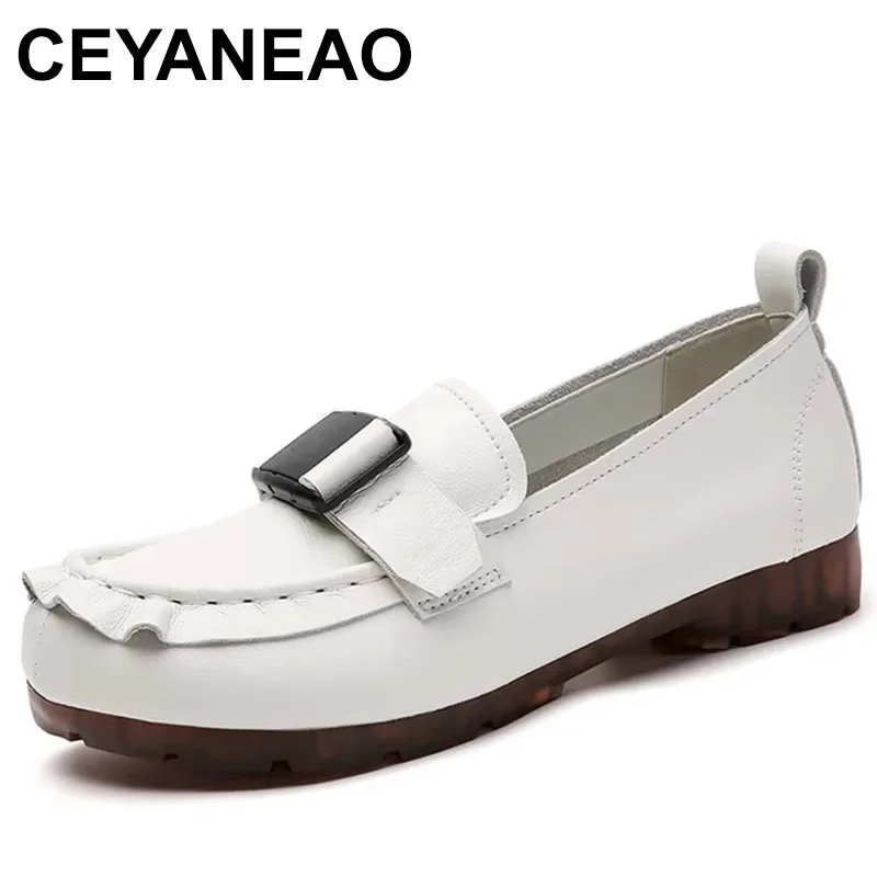 2025-ラウンドトゥの女性のカジュアルシューズ高級ブランドスリッポンローファーデザイナー女性スニーカー高品質レディースモカシン