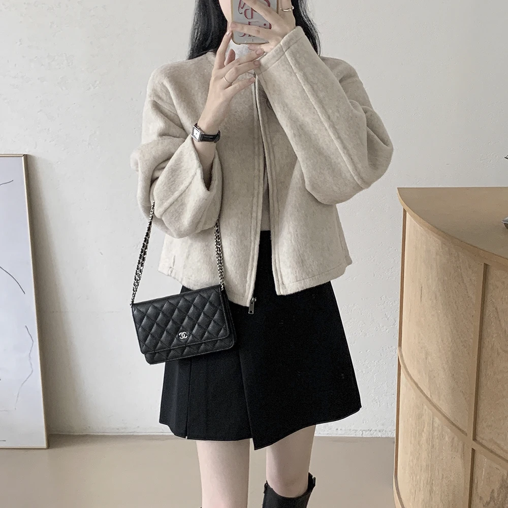 معطف صوفي أنيق للنساء بسحاب فضفاض للتنقل اليومي برقبة مستديرة قصير للخريف والشتاء بإحساس راقي وأنيق من ماركة صينية #5