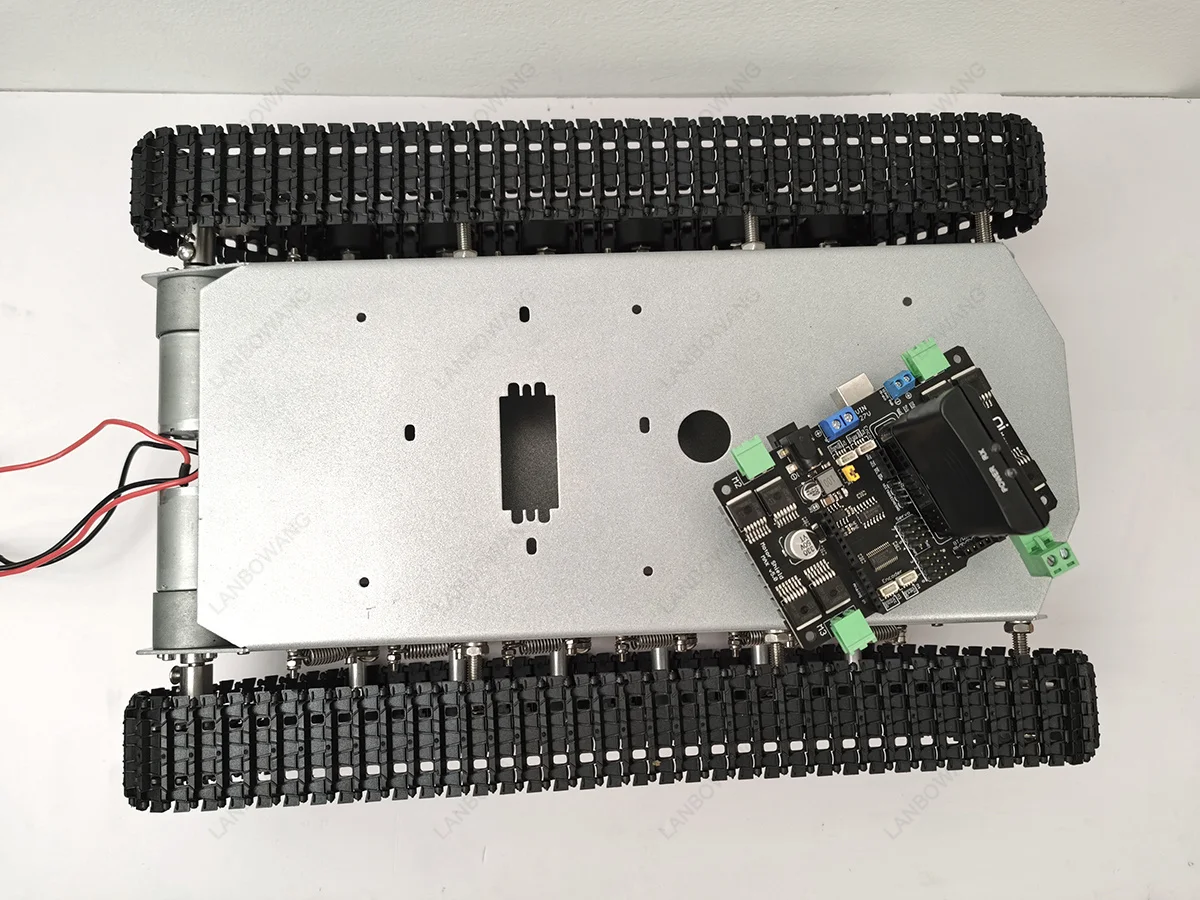 Arduino Remote‑Controlled Tank‑Type Tracked Robot Smart Car Programmable Metal Tracked Chassis DIY Parts