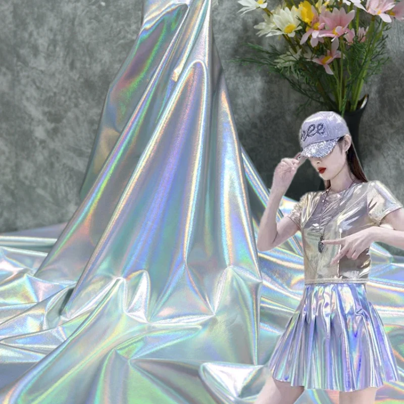 

Золото Серебро Лазерная Ткань Эластичная Мягкая Для Стрельбы Фон Украшения Танцевальная Одежда Дизайн Швейный Материал Оптовая Ткань