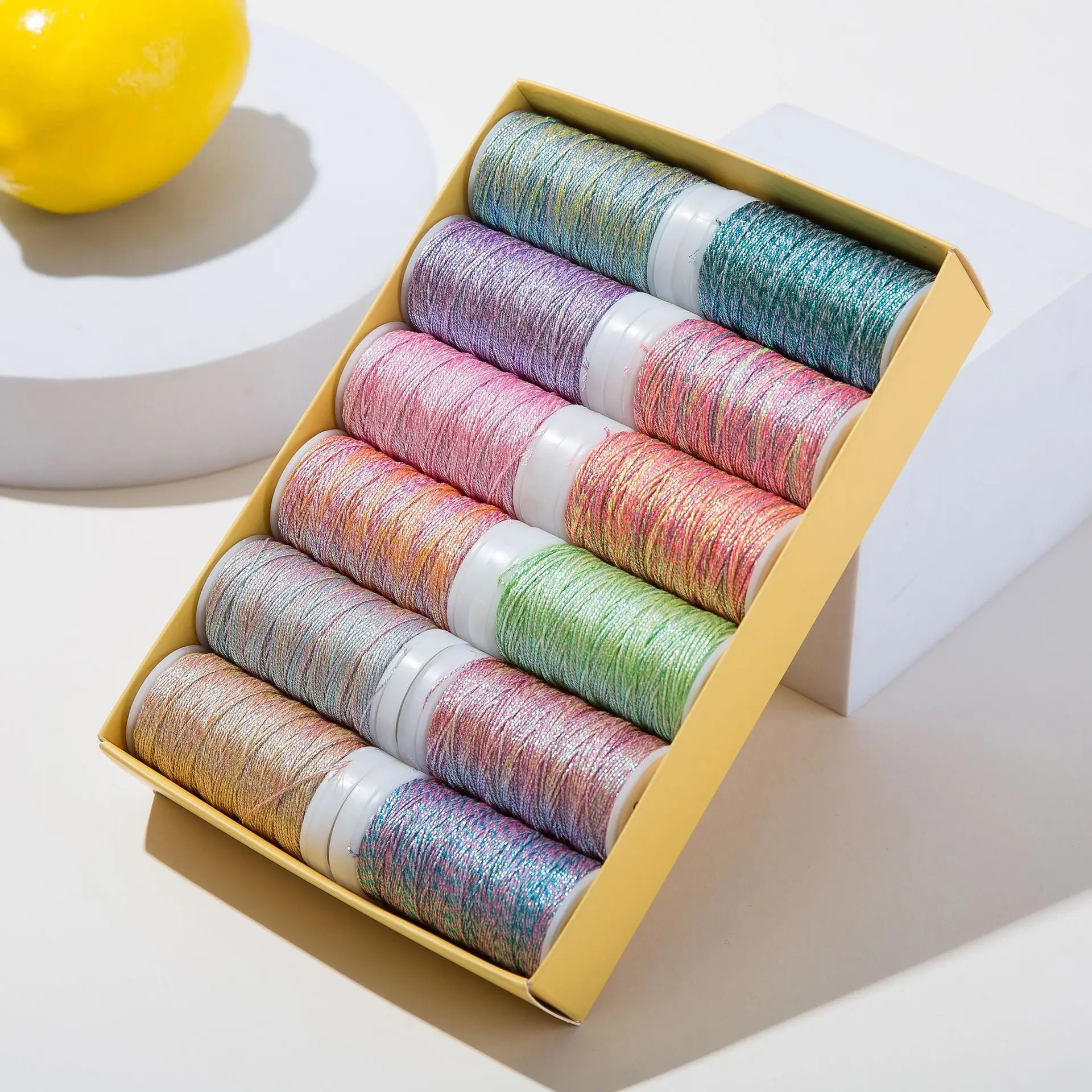 

Набор коробок с переливающимися нитками на 12 катушек — плетение и намоточный шнур своими руками для изготовления ювелирных изделий в форме лотоса (набор для плетения ручной работы)