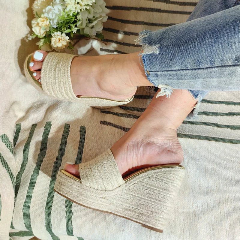 Eilyken Fashion Open Toe Platform Womens Slippers Straw Rope Weaving Thick Bottom Wedges High Heels Sandals Slides Shoes