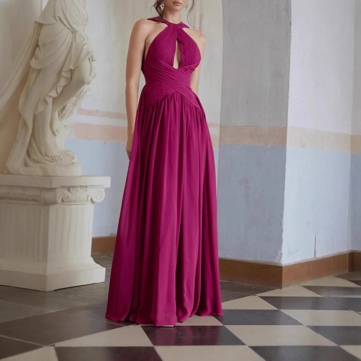 Nuovo abbigliamento da donna europeo e americano sexy abito da sera da cocktail con cinturino al collo sottile senza schienale a pendolo