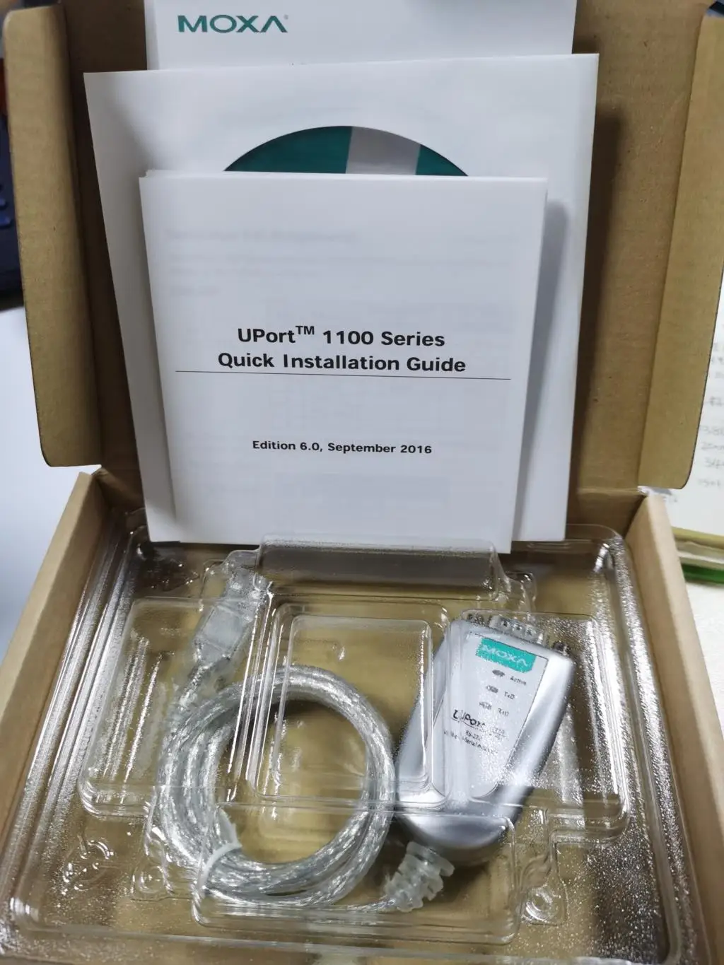 Тайваньский адаптер последовательного порта MOXA UPORT USB 1110 RS-232