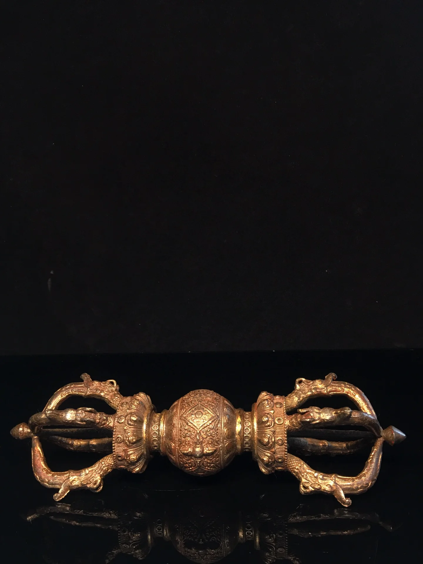 Exquisite craftsmanship, pure copper Vajra ritual implement, with a well-developed patina,Free shipping