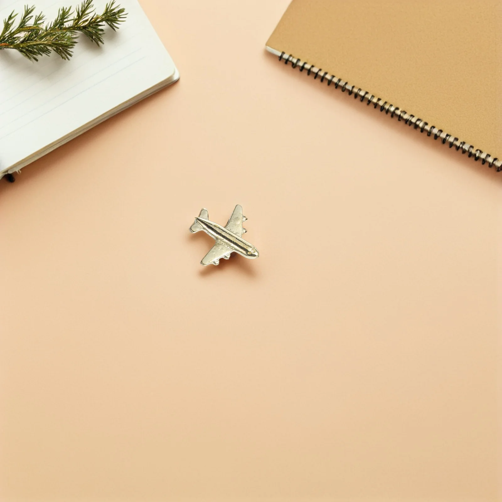 

60Pcs Airplane Shaped Push Pins Metal Photo Wall Cork Board Pins Bulletin Classroom Picture Display Airplane Pin