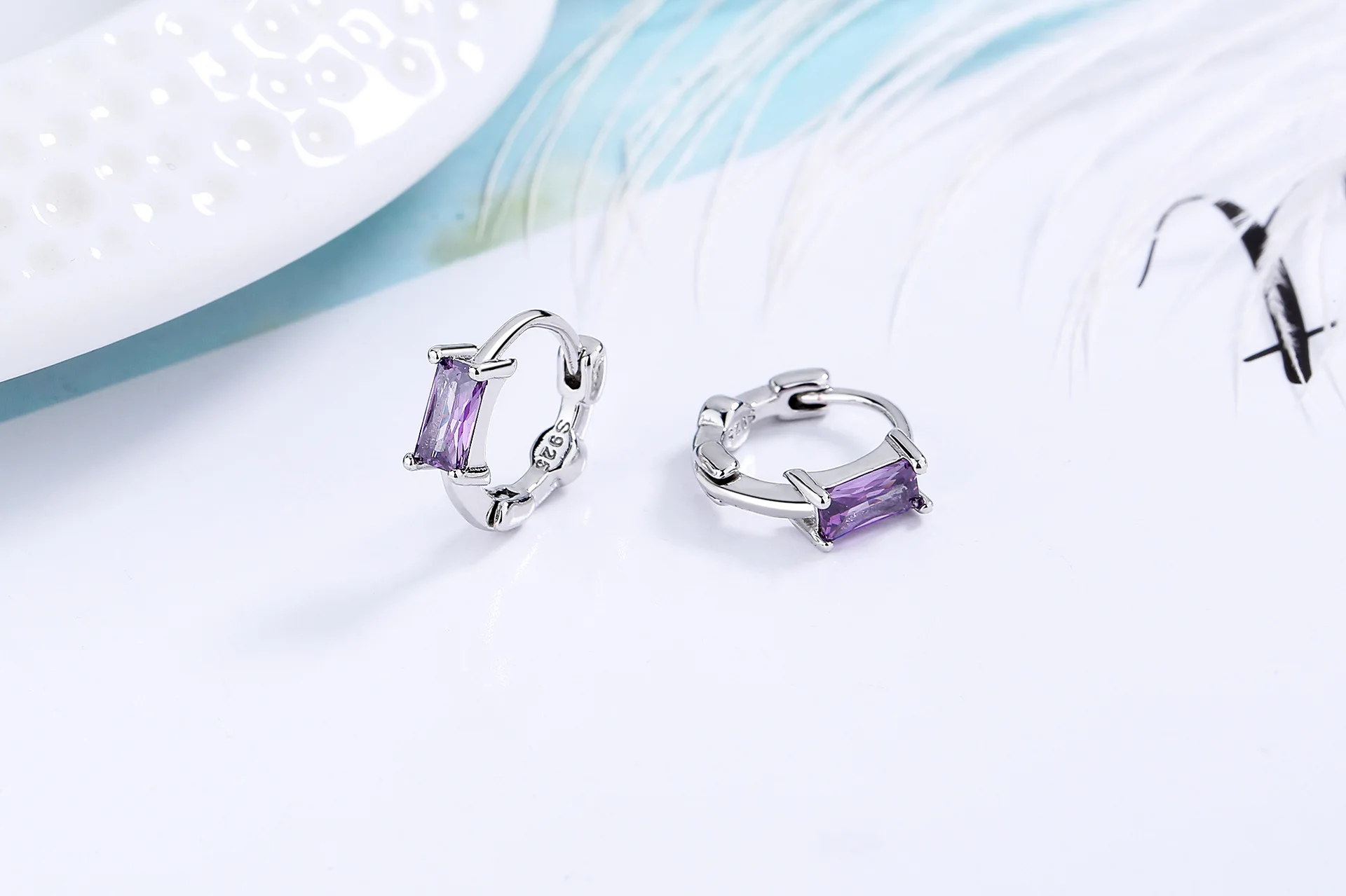Huggies Earrings Purple white Green Blue Red Square Heart Silver Color Small Hoop Earrings for Women Girls Wedding Jewelry