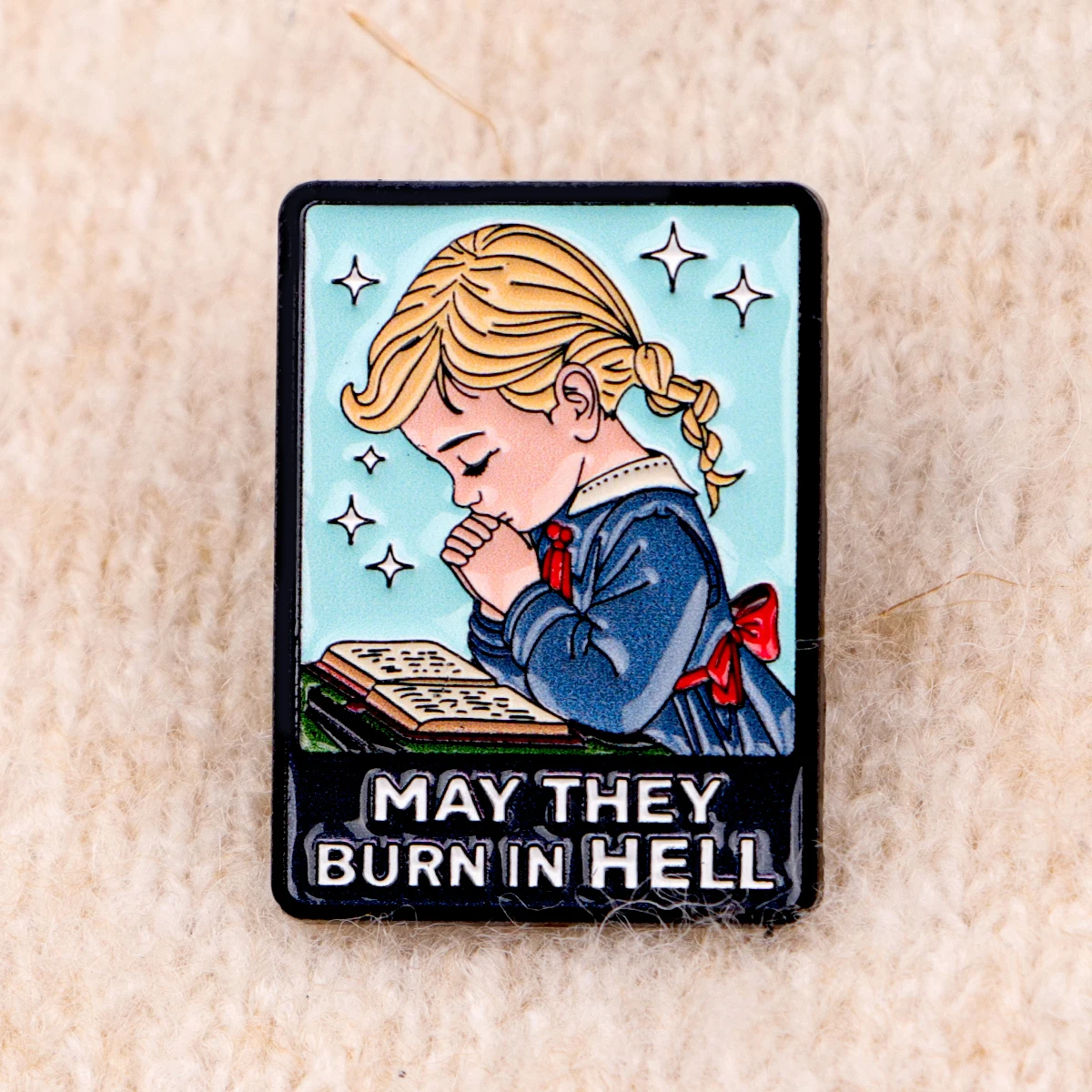 الصلاة فتاة المينا دبوس روح الدعابة بروش الصنوبر التلبيب شارة بدبابيس على ظهره الملابس والاكسسوارات مجوهرات الأزياء هدايا الأصدقاء