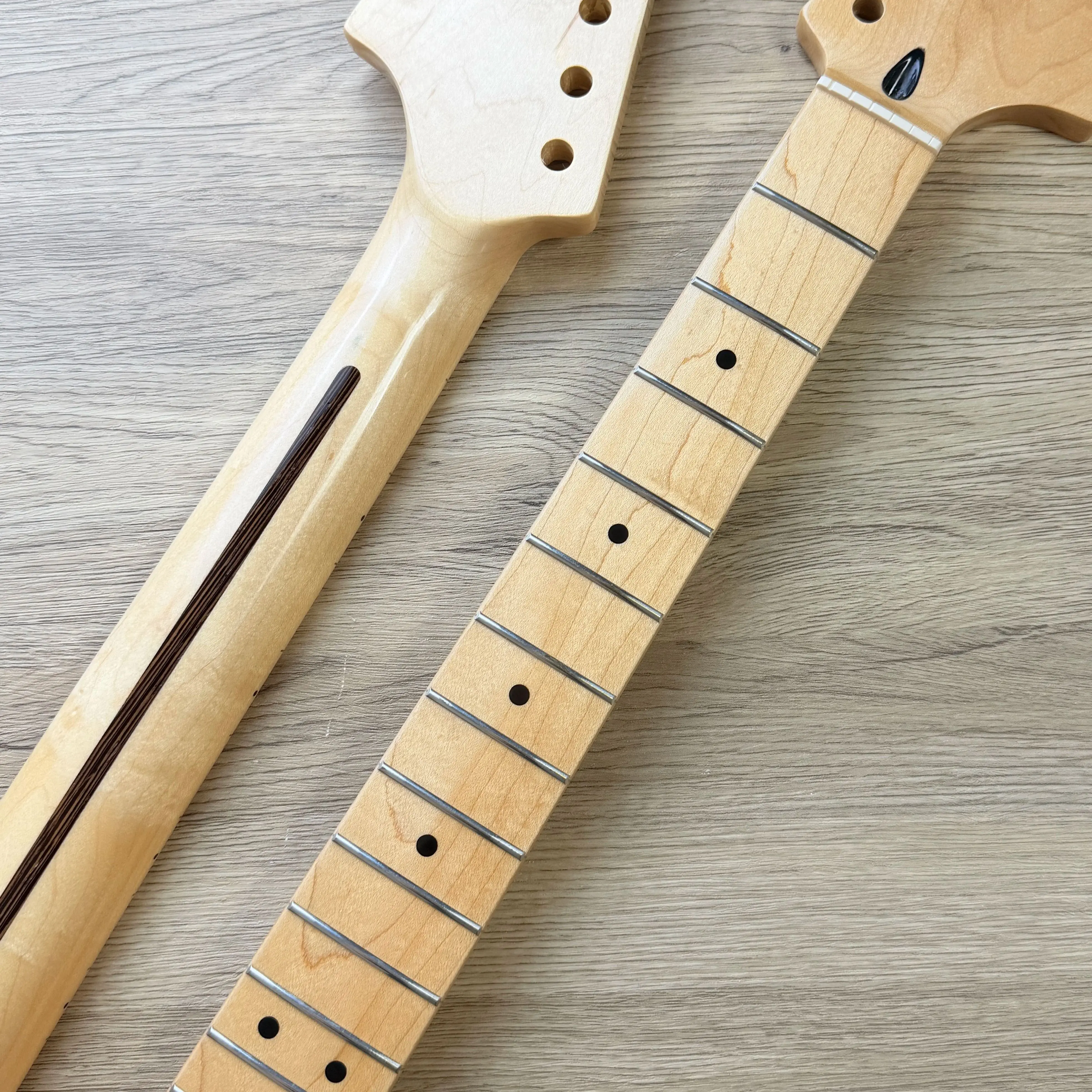 Big Headstock ST Guitar Neck, 22-Fret Maple Fingerboard, 25.5