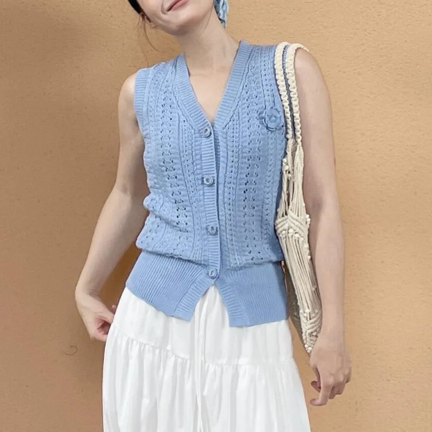 

Solid Color Slim Fit Lyocell Hollow Vest for Women Floral Brooch Layering Vest Early Fall Fashion vest women