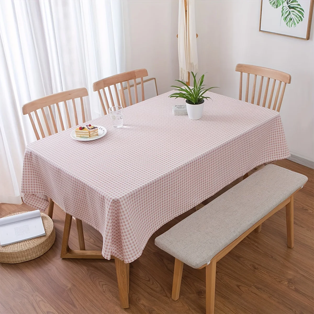 Tablecloth for a fresh and rural-style living room, dining area, coffee table, desk and bookshelf.