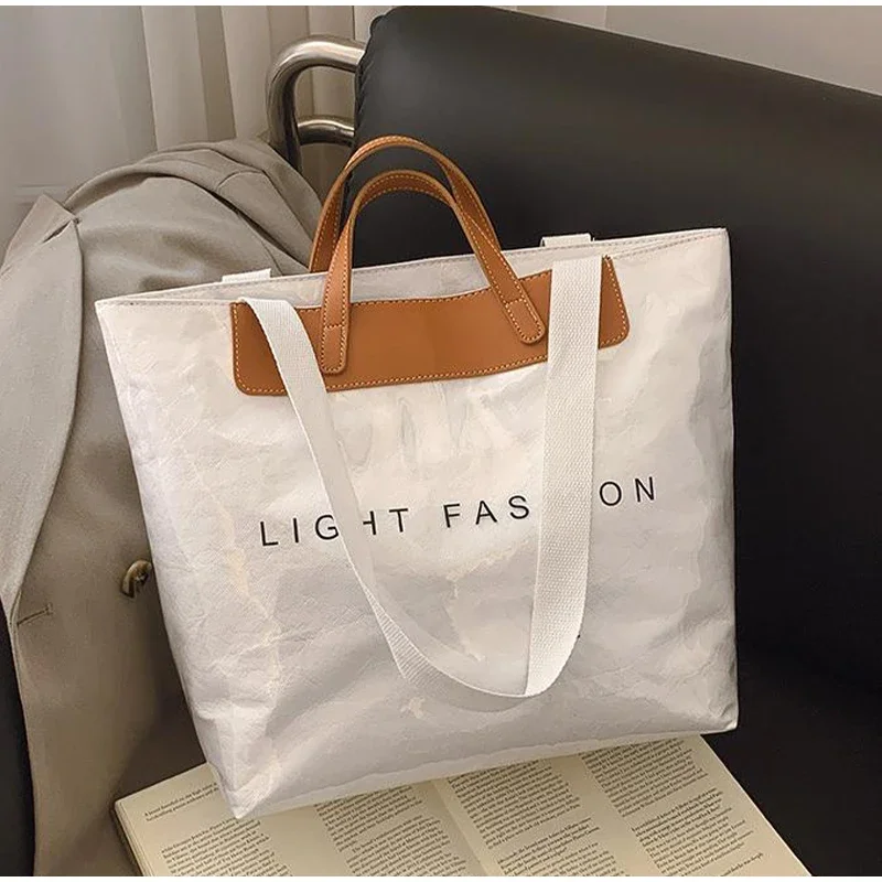 Klare Tragetasche aus PVC-Kraftpapier mit Farbkontrast, luxuriöse Vintage-Hobo-Umhängetasche, wasserdichte Shopper-Handtasche mit Buchstaben oben – Detail 2