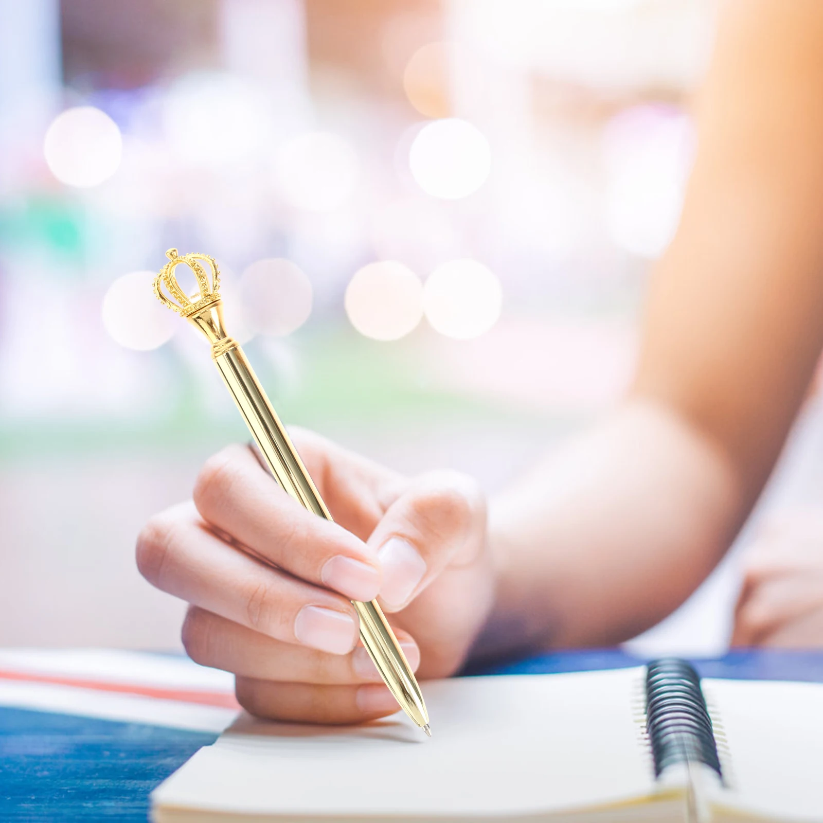 

4 шт., набор красивых гелевых ручек, металлическая гелевая ручка, дизайн с короной, гладкий ручной инструмент для письма для студентов, обучающие мотивационные канцелярские принадлежности