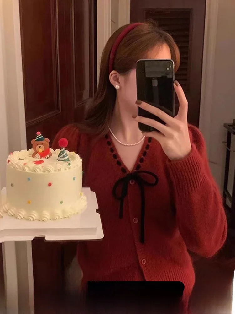 

New Year Red Knitwear Lazy High-End Women's Autumn Winter Slimming Design Casual Comfortable Warmth Long Sve V-Ne Top