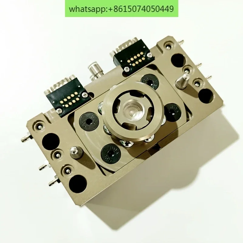 

Fixture for automatic quick exchange of 35kg manipulator