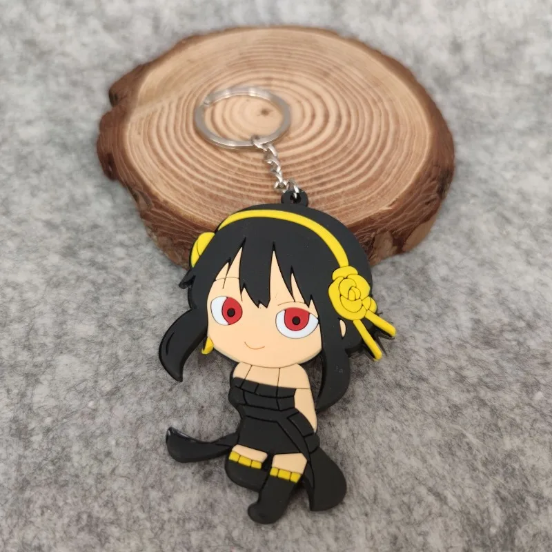 سلسلة مفاتيح منقوشة على شكل رسوم متحركة يابانية SPY×Family Kawaii ملحقات أنيمي هدية صغيرة
