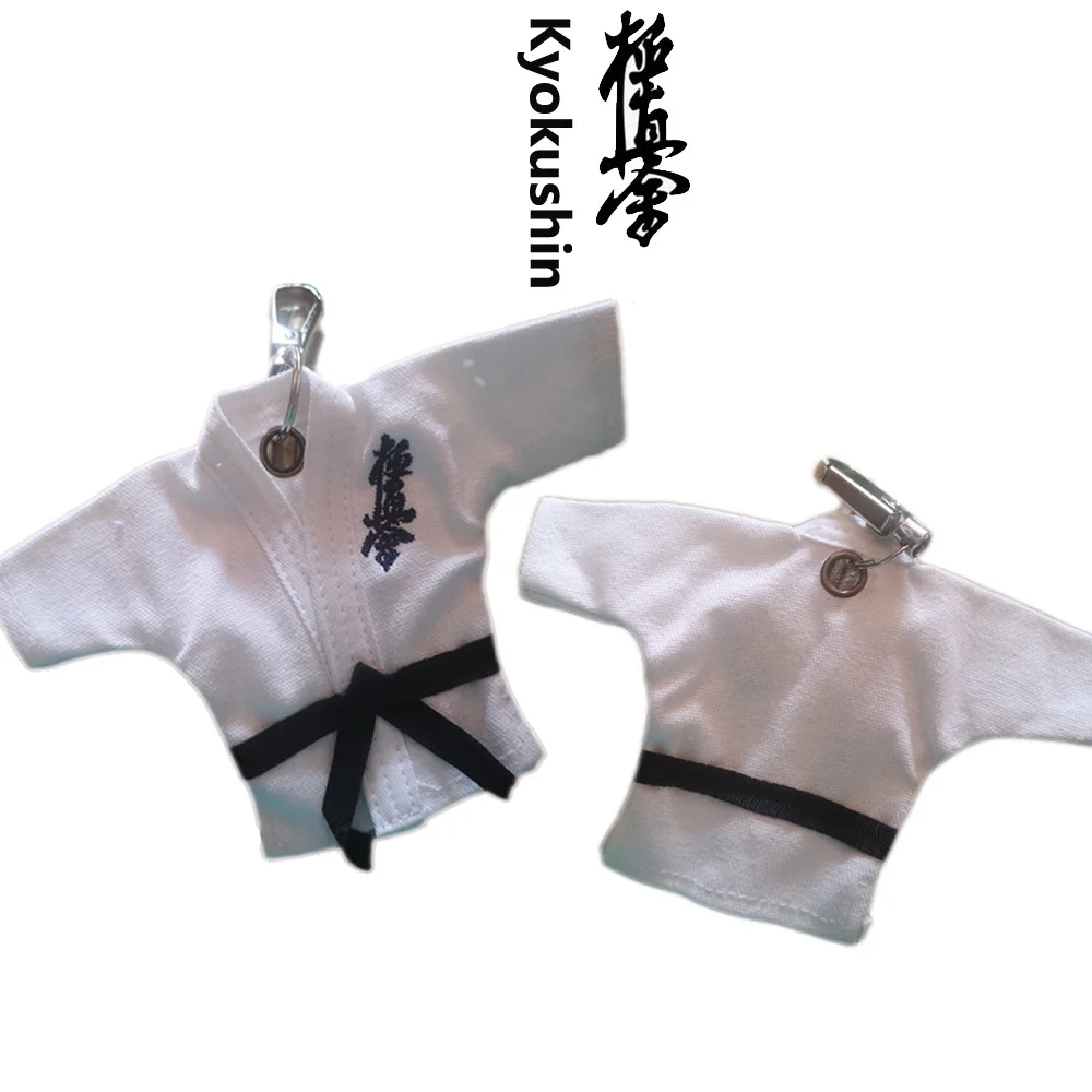 Hot Kyokushin Kai portachiavi Shinkyokushin uniforme Kimono Cartoon ciondolo regali sportivi Keepsake portachiavi portachiavi souvenir muslimah