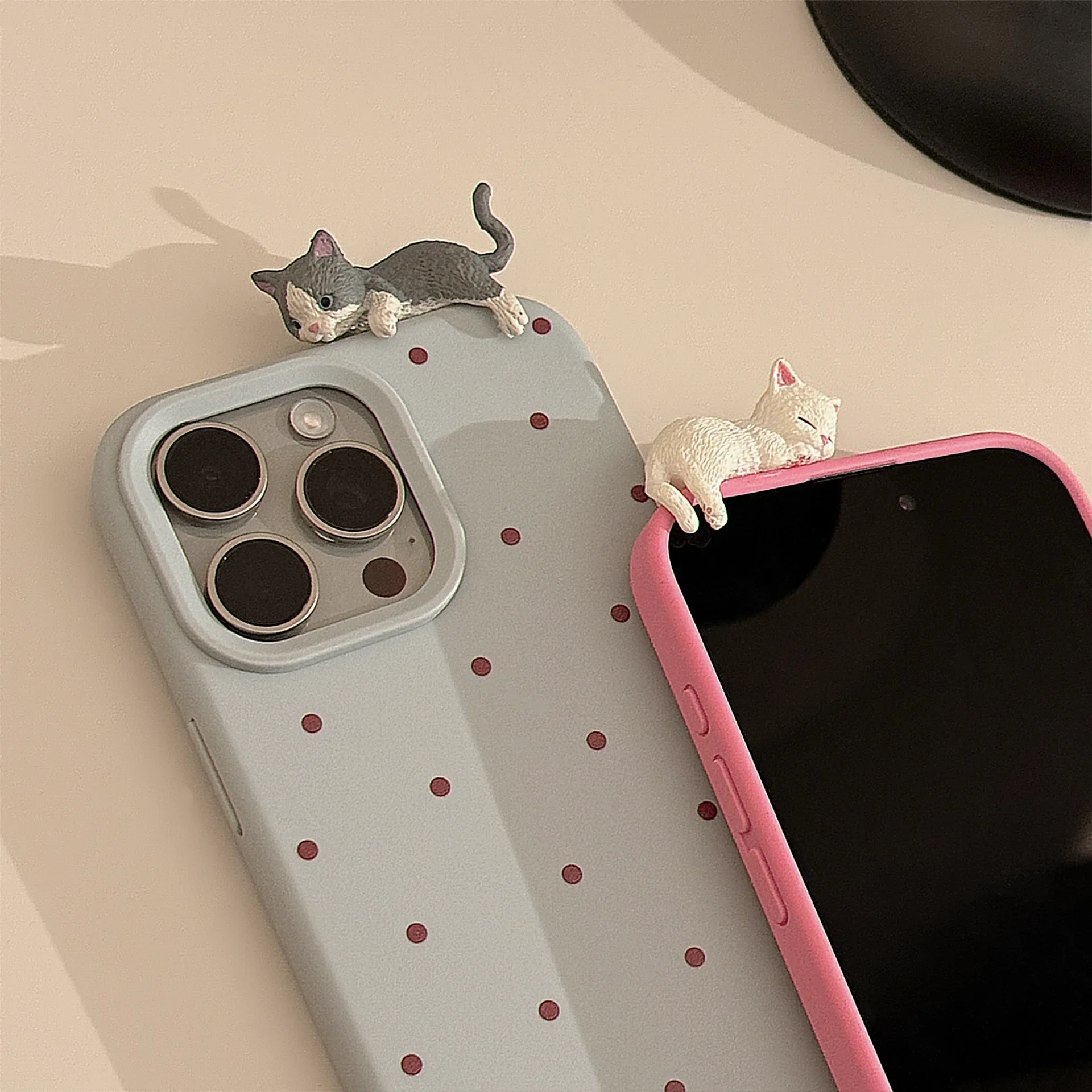 Süße 3D-Katze dekorative Polka Dot Handyhülle für IPhone 16 15 14 12 13 11 Pro Pro Max Plus X XR stoßfeste Handyhülle