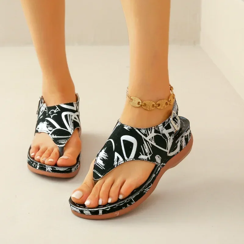 Sandalias de cuña con punta abierta para mujer, Chanclas de playa con estampado de hebilla a la moda, novedad de verano