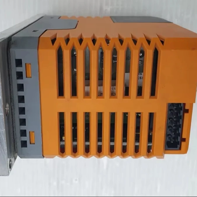 B&R ACOPOSmicro Micro-Stepper/Servo Drive Module Compact High Precision Motor Control 8B0C0320HW00.002-1