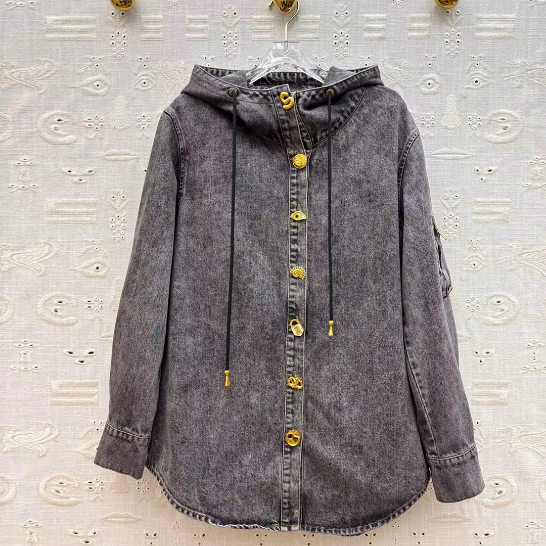 

Новинка 2025 года, осенняя джинсовая рубашка с капюшоном, женская однобортная рубашка с длинным рукавом и золотым глазом, винтажная уличная одежда, свободная длинная блузка, топы