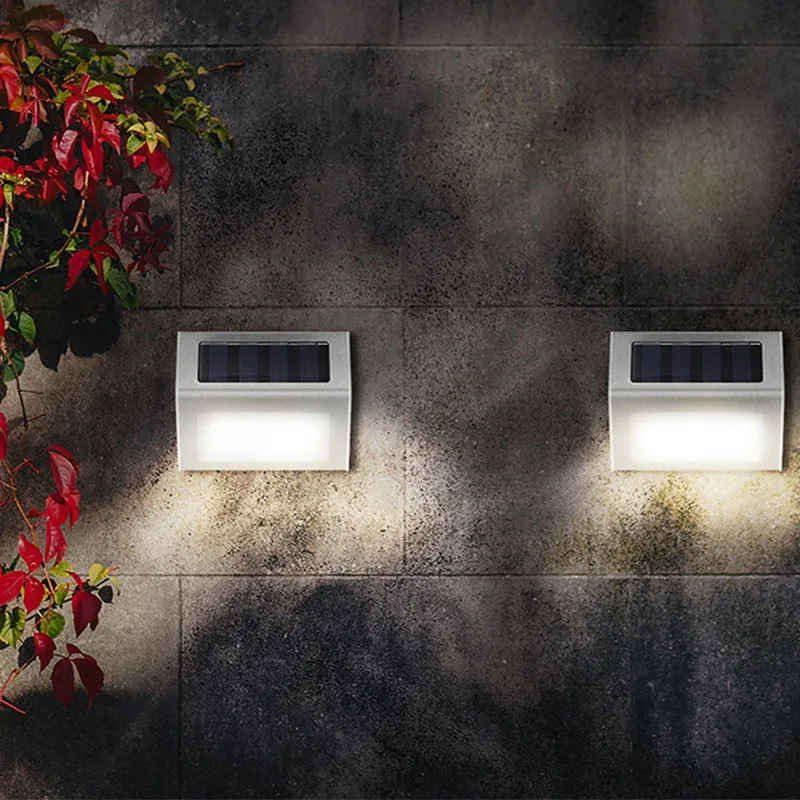 

Outdoor solar staircase light, garden courtyard corner door, small night light, waterproof decorative staircase light