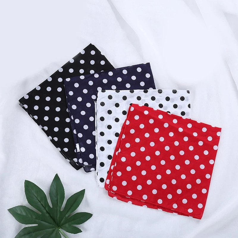 Pañuelo Polka Vintage Algodón Unissexo - usage example