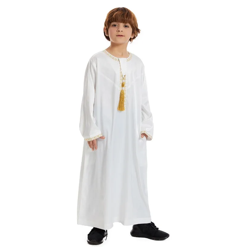 Jubba Thobe Kaftan Robe Islamique pour Garçons Enfants Musulmans Robe Arabe Dubaï Qatar Abaya Robe à Pompon Robe de l'Aïd al-Fitr