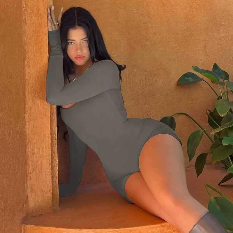 Round -Neck Solid Color Long -Sleeved Jacket Sexy Backbuilding Conjoined Shorts Fashion Sports Fitness Women's Clothing