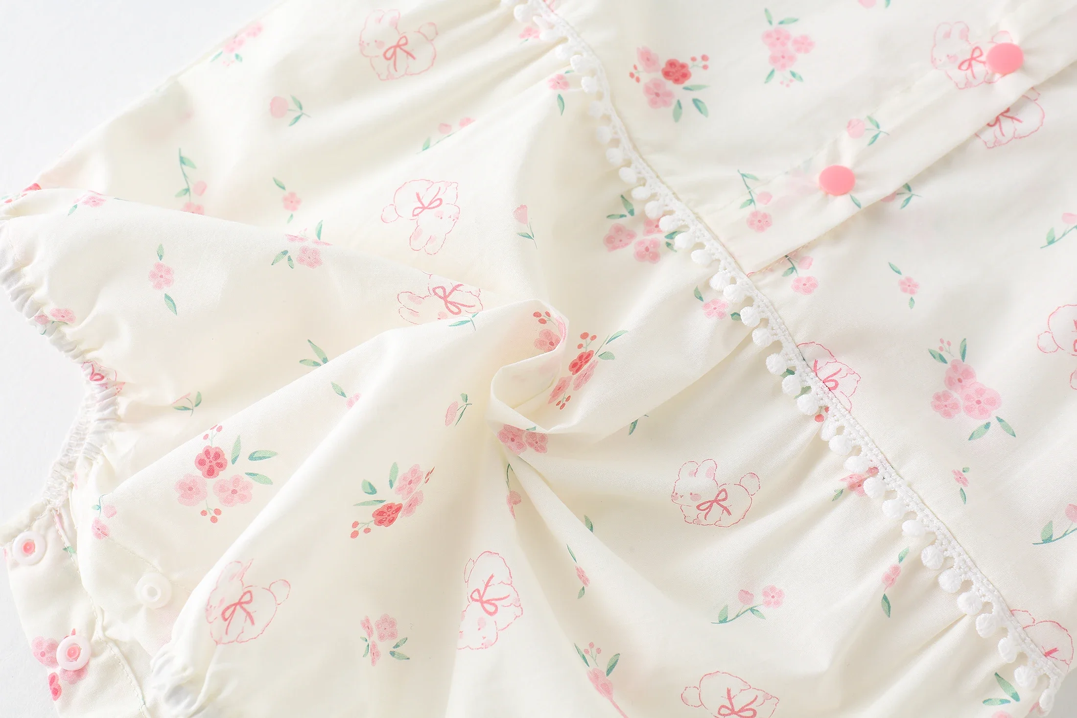 ملابس صيفية لعام 2025 قابلة للتنفس وحلوة للفتيات الصغيرات فئة 95% قطن - زي مثلث بدون أكمام مزين بالزهور مع قبعة #6