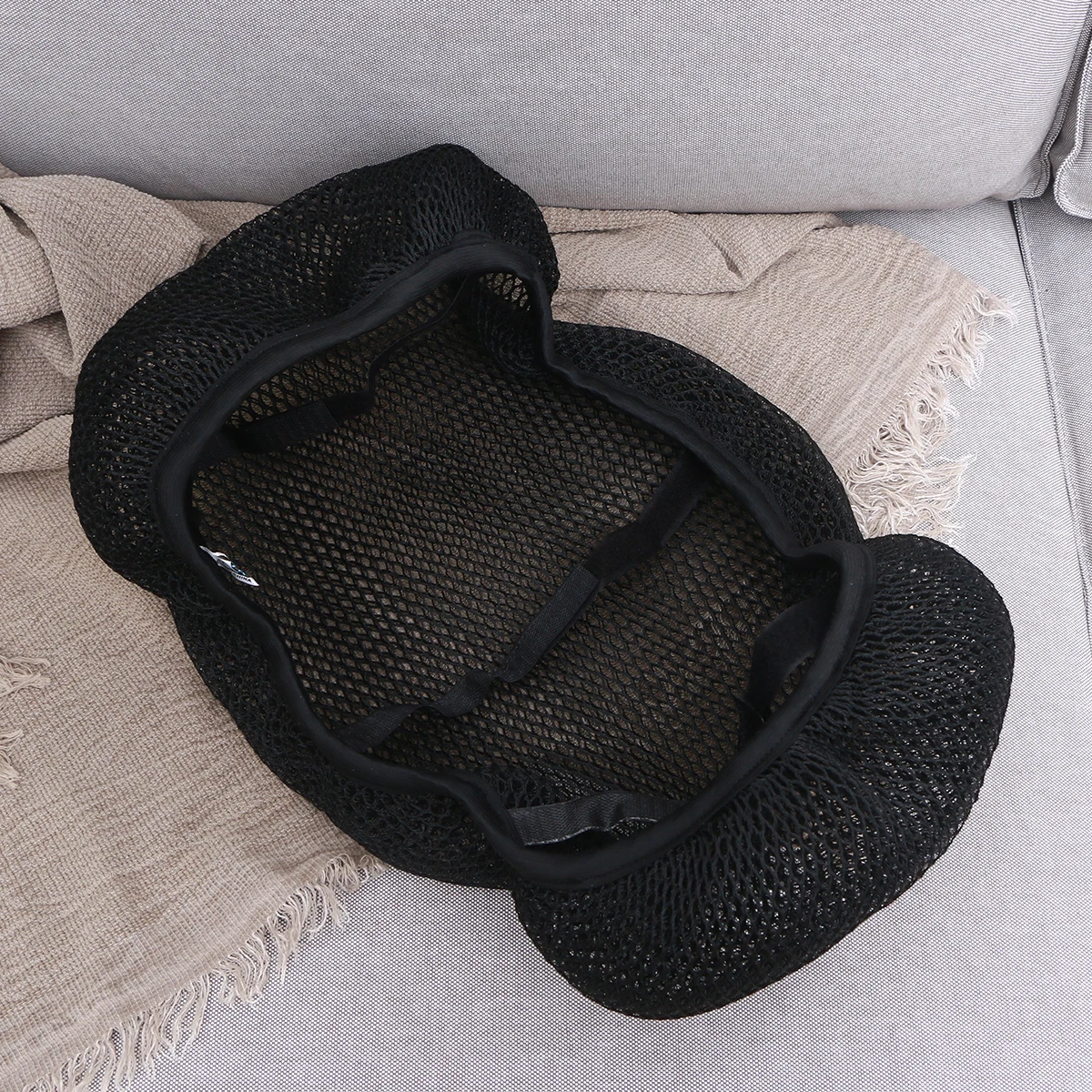 

Universal Mesh Seat Cover For Motorcycle Electric Bike Breathable Dirt Resistant Wear Resistant 3D Structure Elastic Band Four
