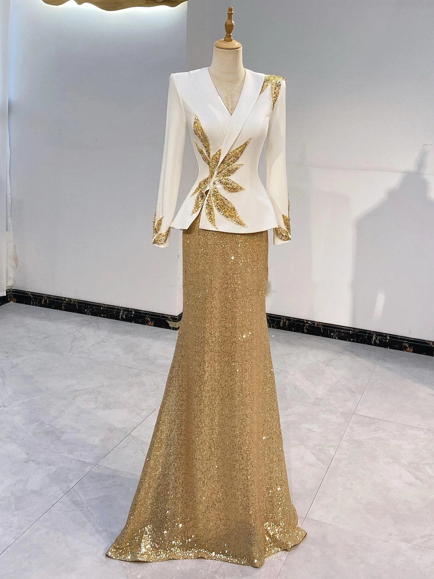 

Вечернее платье для выступлений на красной дорожке, элегантное, модное, с вырезами, длинными рукавами, в пол, класса люкс