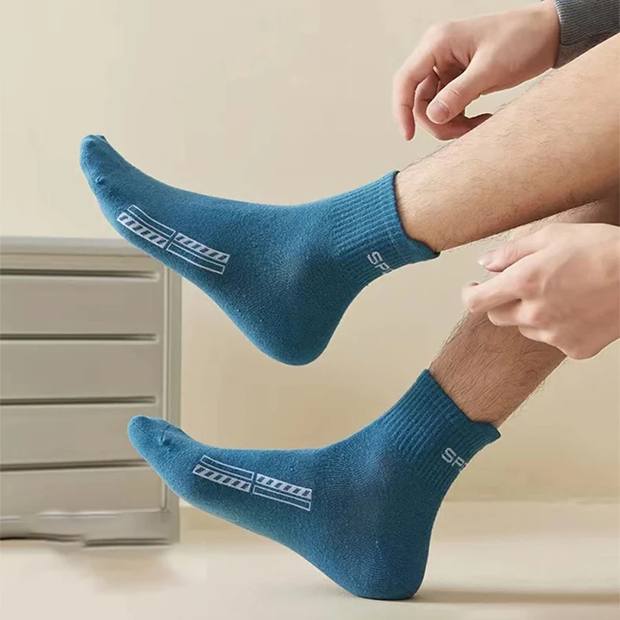 5/1 Pairs Sports Socks, Moisture-Wicking Breathable Athletic Running Socks for Men Women, Mid-Crew Unisex (EUR 38-45)