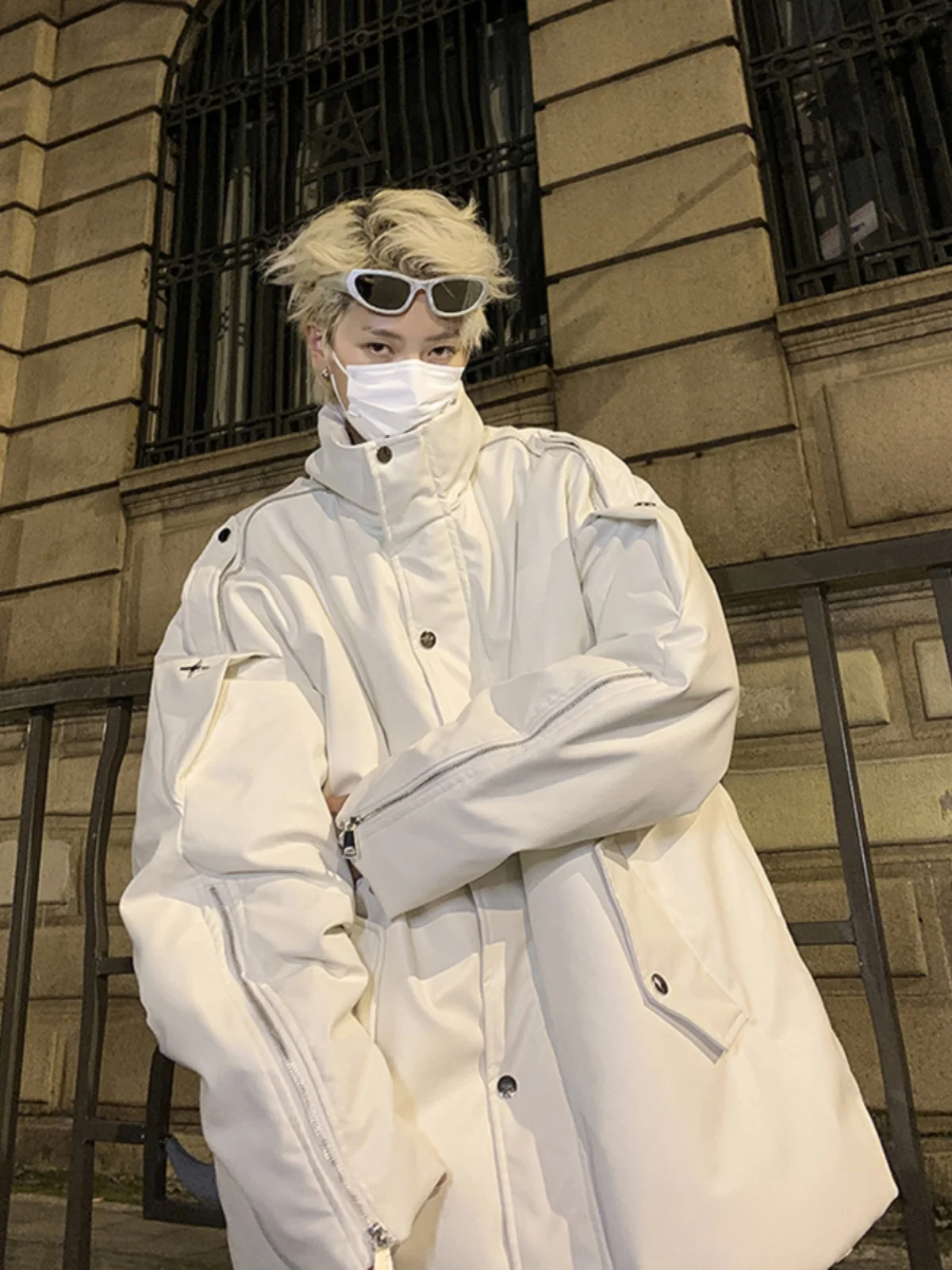 

Белая мужская зимняя куртка из искусственной кожи с хлопковым наполнителем, на флисовой подкладке, утепленная, в мотоциклетном стиле, модная, теплая, повседневная